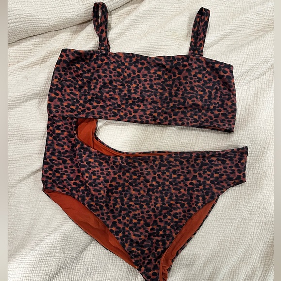 ASOS cut out bathing suit - Picture 1 of 5